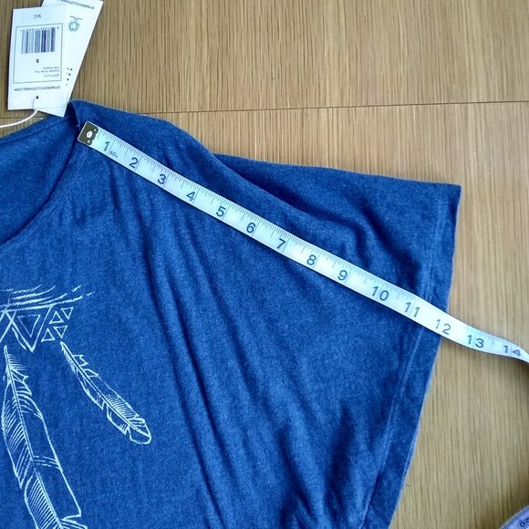 NWT Small Synergy Blue Feather Graphic Circle Top Teal Dreams - Picture 9 of 10